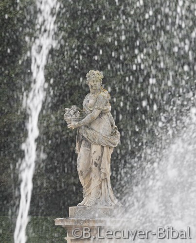 statue,abondance,eau